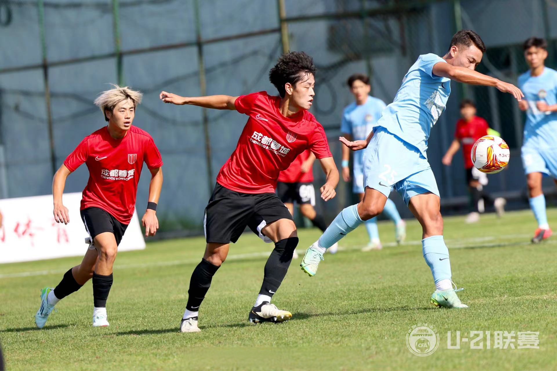 开云官网-球队训练营开张，新人球员展现惊人能力
